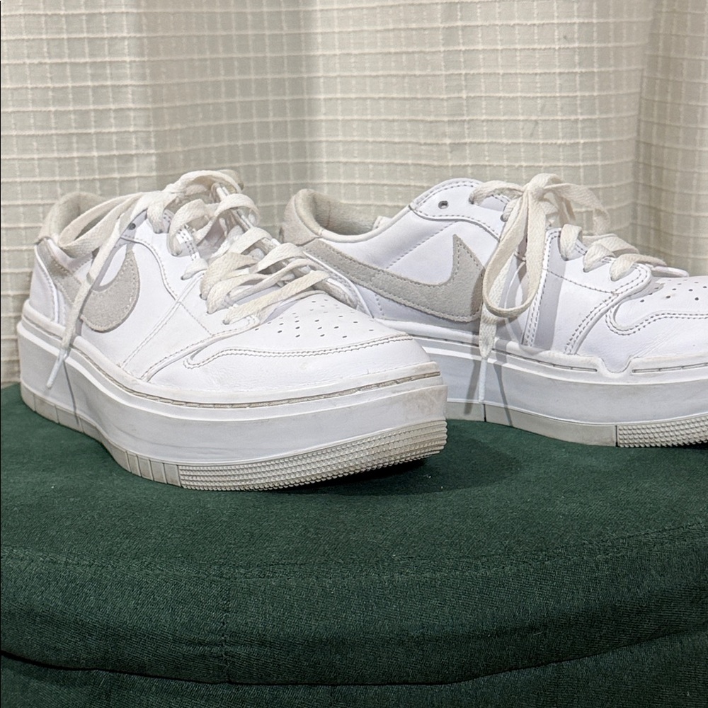 Nike Air Jordan Elevate low 1 wms size 11 sneakers shoes grey white platform wow - Picture 8 of 8